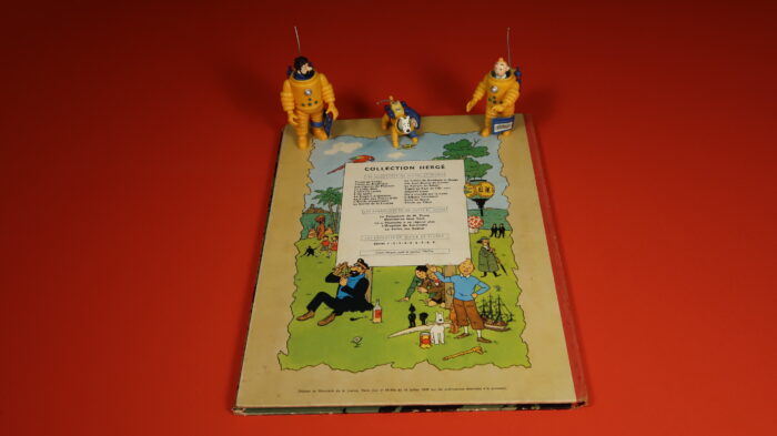 Libro vintage "Les Aventures de Tintin" di Hergé + 3 personaggi - immagine 5